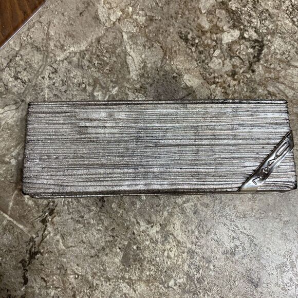 MAC Holiday Shiny Pretty Things Face Palette Fair String Lights Sweater Weather. - Picture 4 of 6